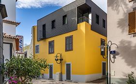 Fort Bay Suite Apartments